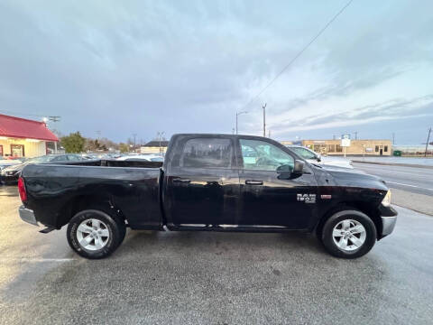 2019 RAM 1500 Classic SLT