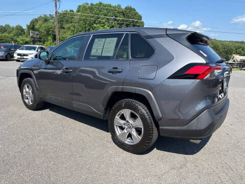 2022 Toyota RAV4 LE