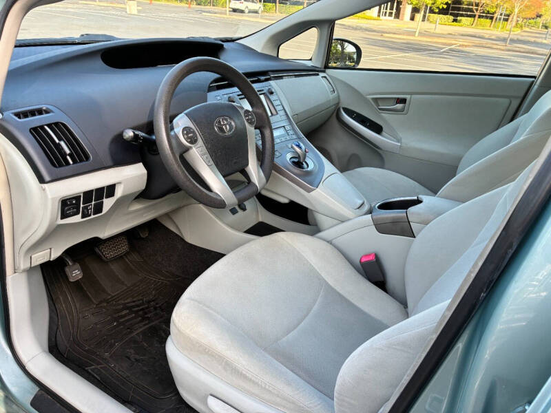 2013 Toyota Prius Three