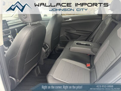 2026 Volkswagen Taos SE Black 4Motion