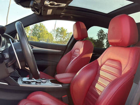 2022 Alfa Romeo Stelvio Veloce