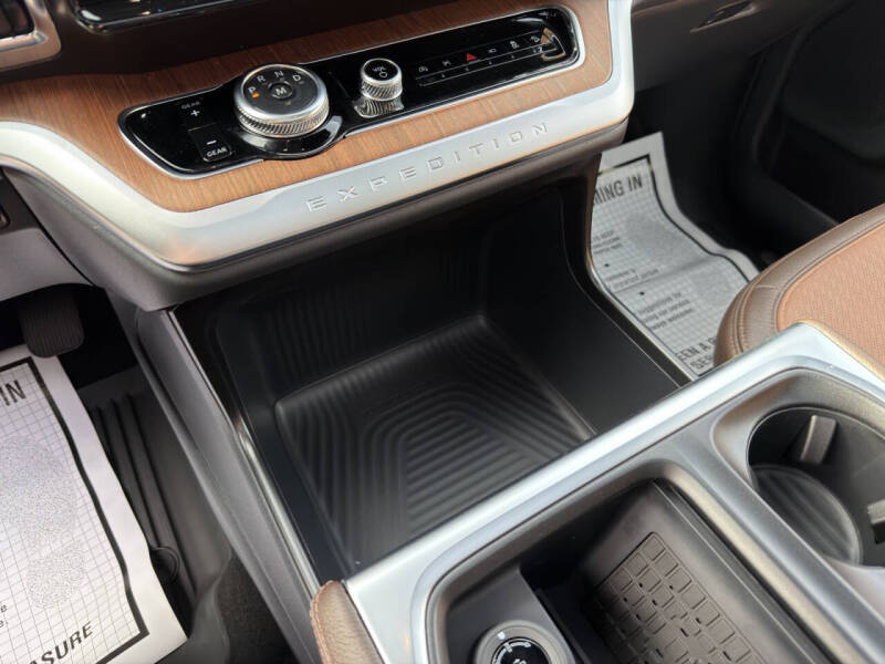 2025 Ford Expedition King Ranch