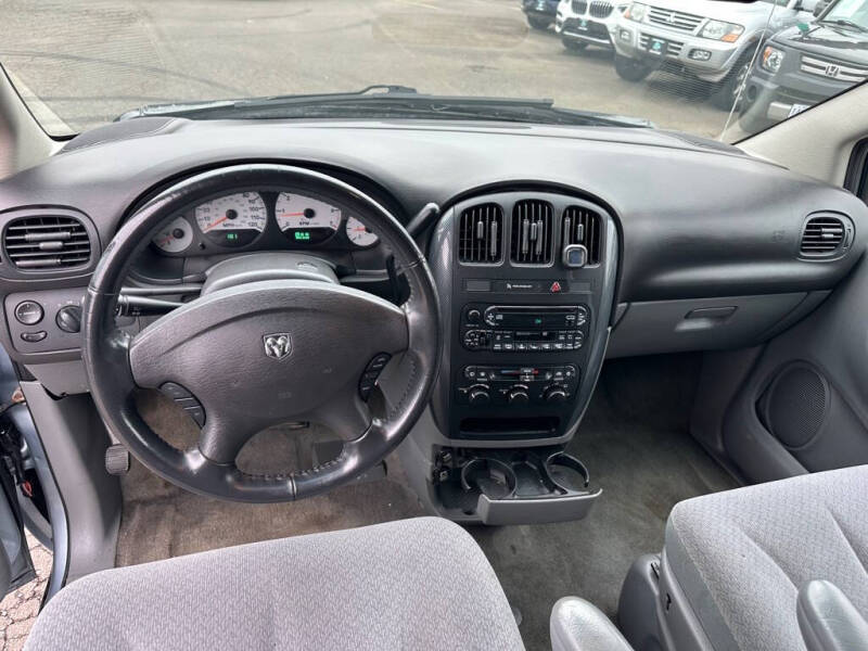 2005 Dodge Grand Caravan SXT