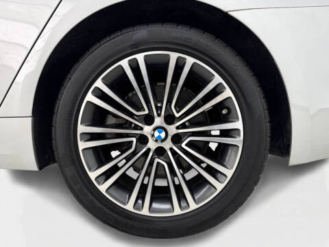 2018 BMW 5 Series 530i