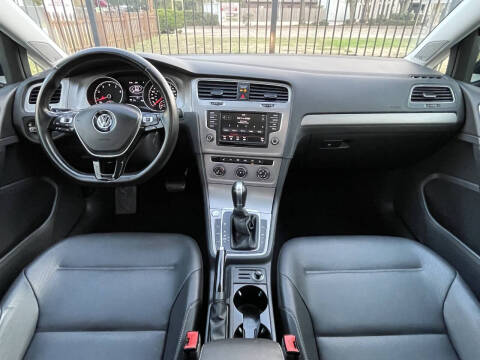 2016 Volkswagen Golf SportWagen TSI SE