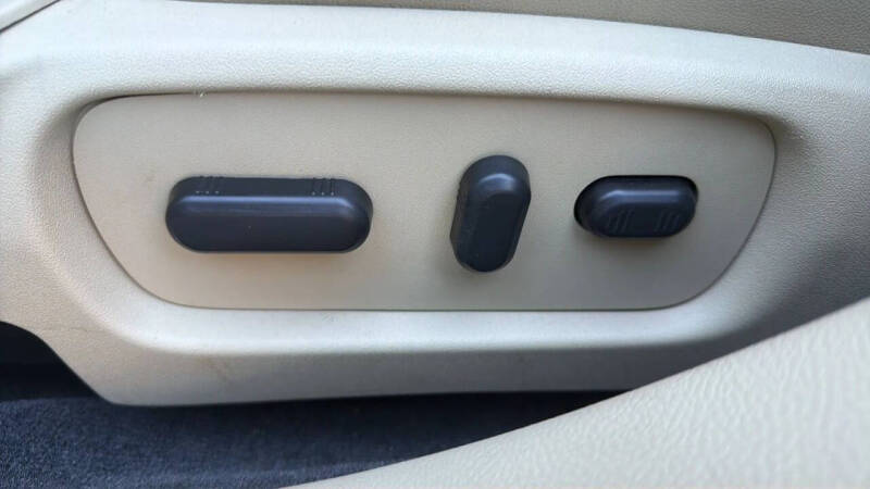 2017 Ford Taurus Limited