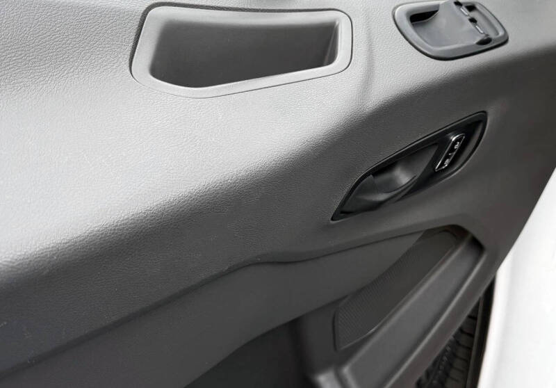 2023 Ford Transit 250