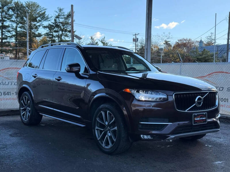 2018 Volvo XC90 T6 Momentum