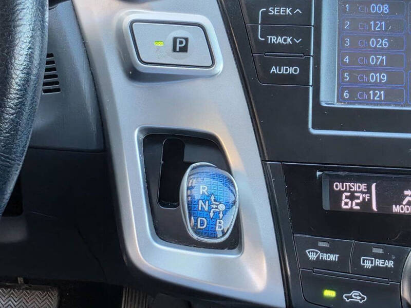 2013 Toyota Prius v