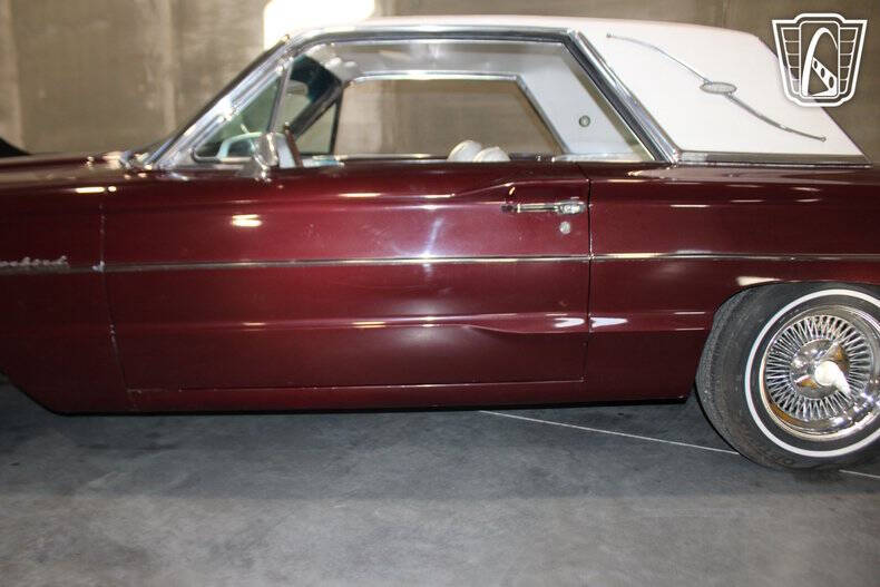 1964 Ford Thunderbird