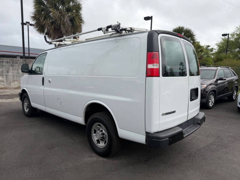 2018 Chevrolet Express 2500