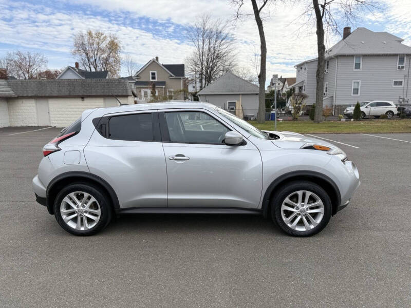 2015 Nissan JUKE SV