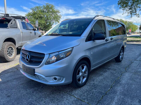 2016 Mercedes-Benz Metris for sale at AUTOSAVIN in Villa Park IL