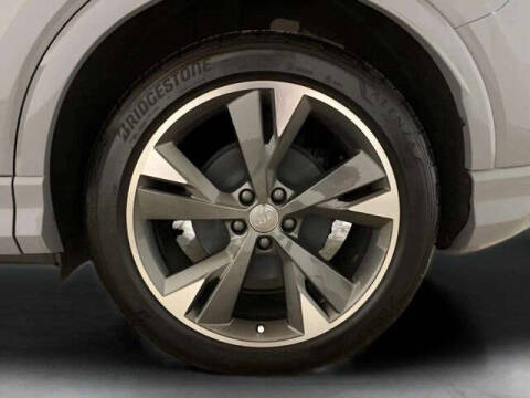 2024 Audi Q4 e-tron quattro Premium 55