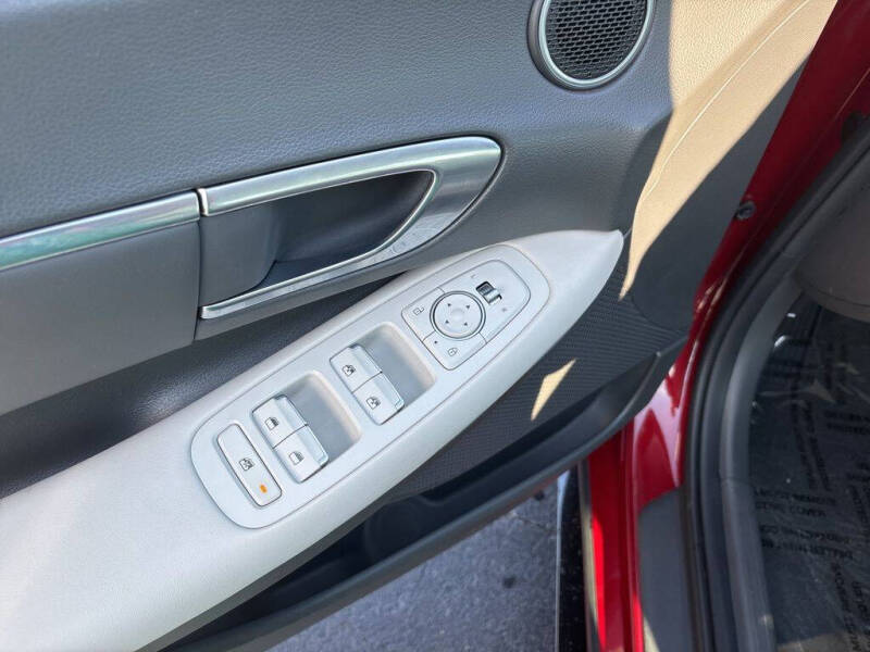 2023 Hyundai Sonata SEL