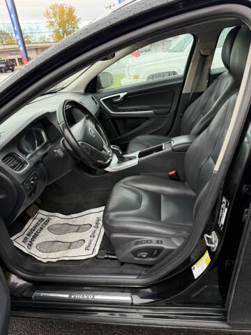 2017 Volvo V60 T5 Premier