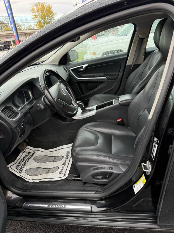 2017 Volvo V60 T5 Premier