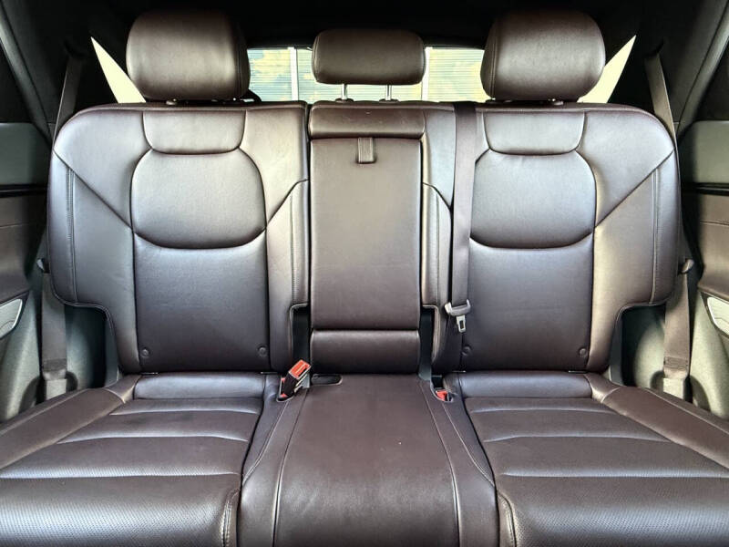 2022 Genesis GV70 2.5T Standard