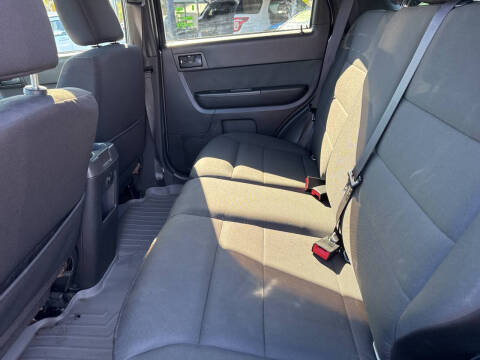 2011 Ford Escape XLT