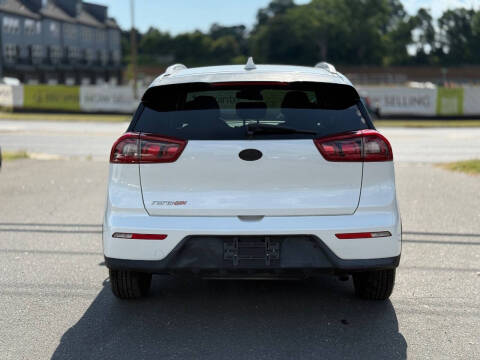 2017 Kia Niro LX