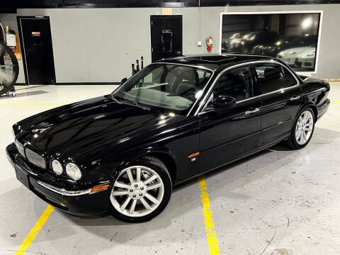 2004 Jaguar XJR