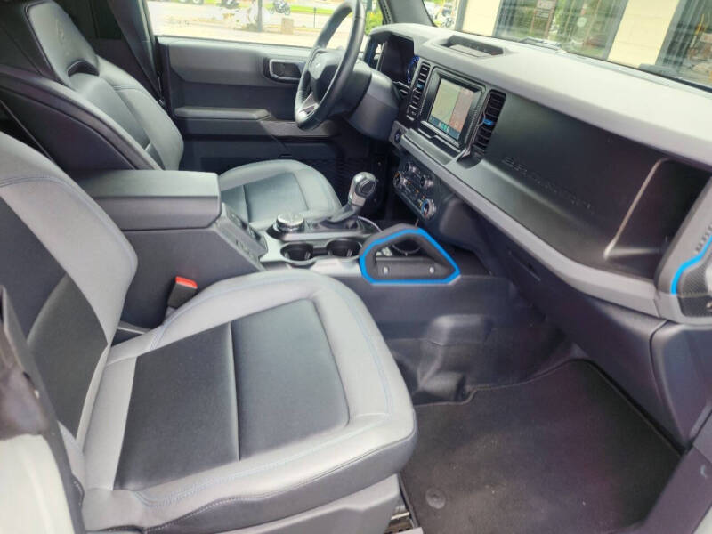 2022 Ford Bronco Black Diamond