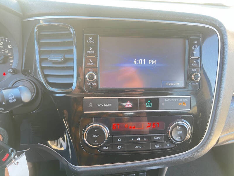 2019 Mitsubishi Outlander ES