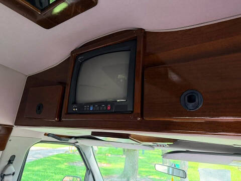 2000 Ford E-Series