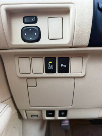 2013 Lexus ES 300h