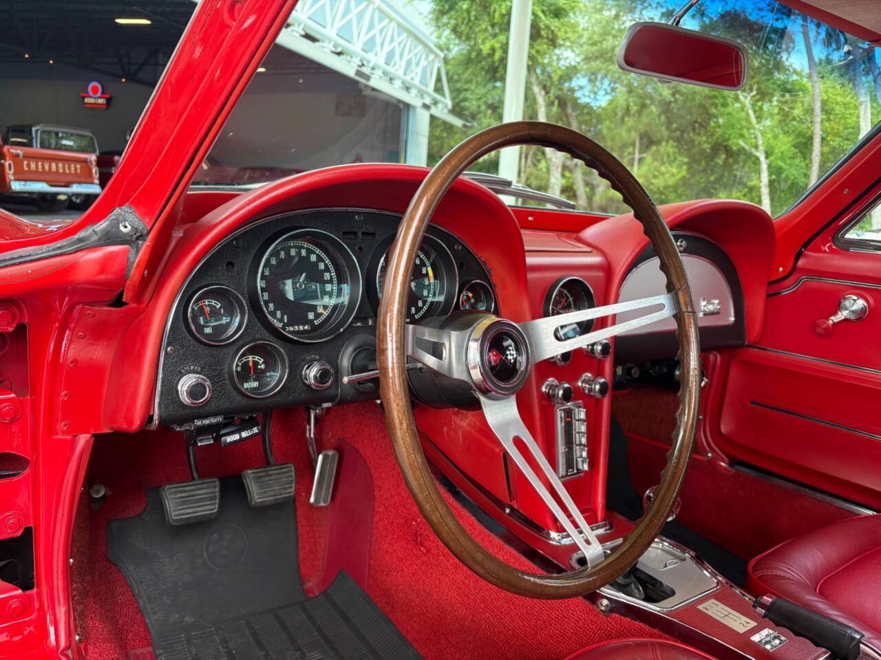 1967 Chevrolet Corvette 26