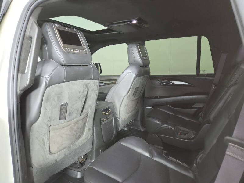 2015 Cadillac Escalade Platinum