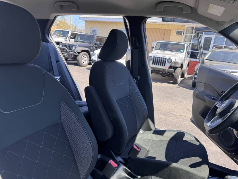 2020 Nissan Kicks S