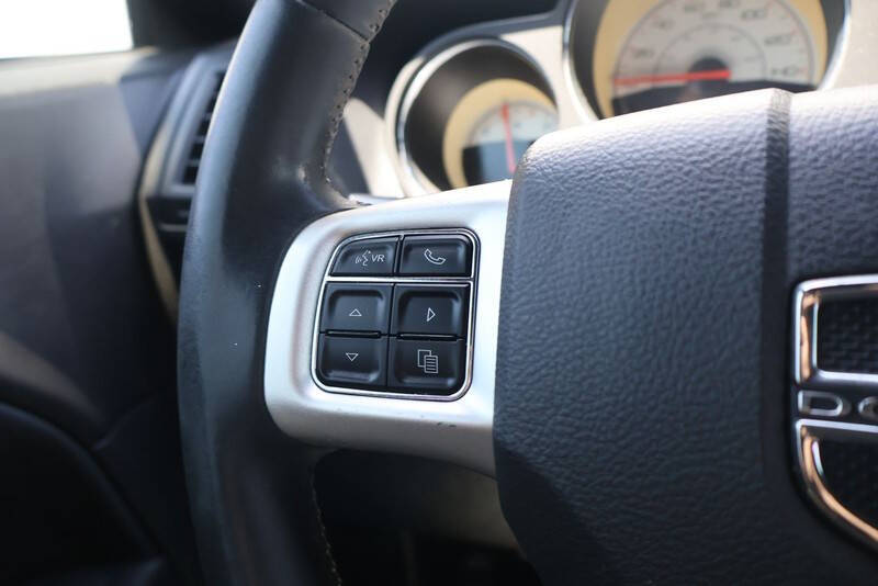 2014 Dodge Challenger SXT