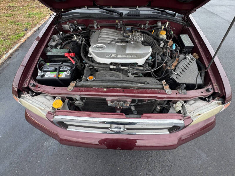 2002 Nissan Pathfinder LE