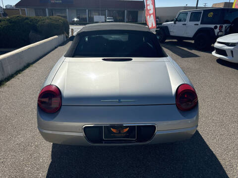 2004 Ford Thunderbird Deluxe