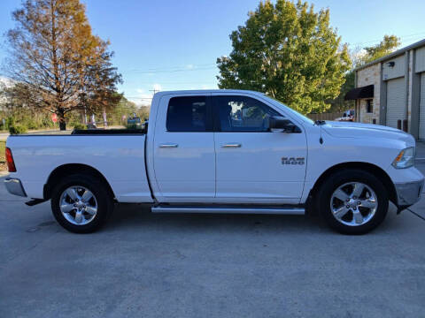 2017 RAM 1500 SLT
