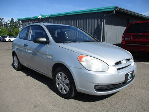 2009 Hyundai Accent for sale at ALPINE MOTORS in Milwaukie OR