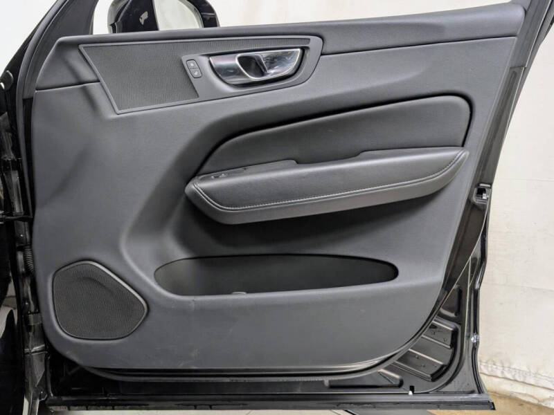 2023 Volvo XC60 B5 Core