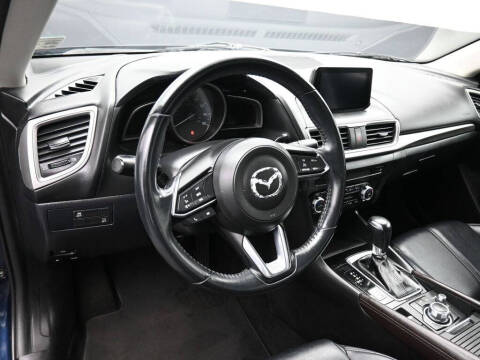 2017 Mazda MAZDA3 Touring