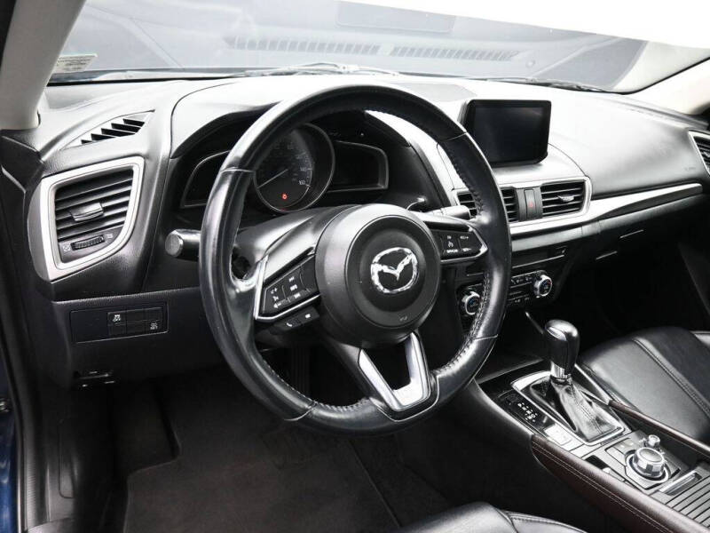 2017 Mazda MAZDA3 Touring