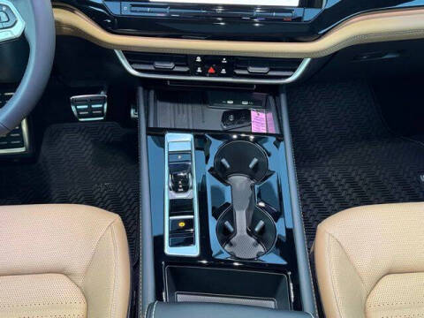 2026 Volkswagen Atlas Cross Sport SEL R-Line Black 4Motion