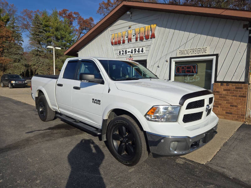 2017 RAM 1500 SLT