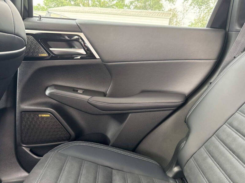 2026 Mitsubishi Outlander SE