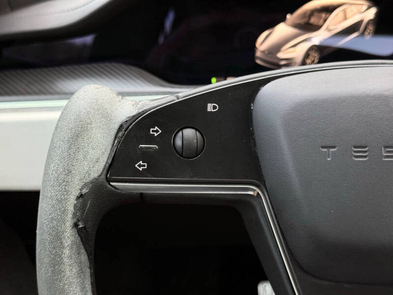 2022 Tesla Model S Plaid
