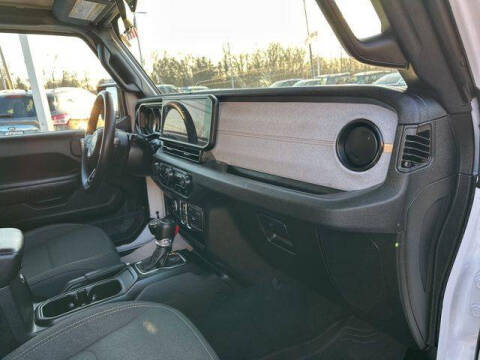 2024 Jeep Gladiator NightHawk