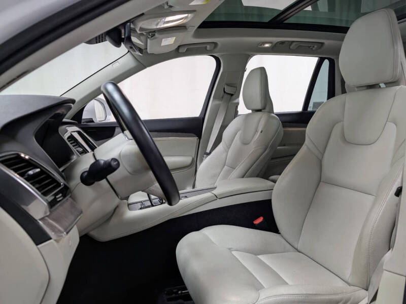 2024 Volvo XC90 B6 Plus Bright Theme 6P