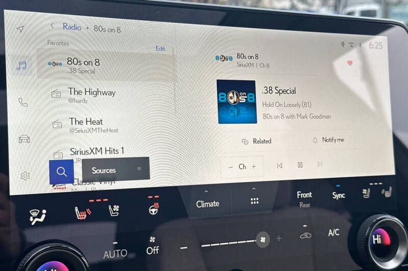 2026 Lexus RX 450h+ Luxury