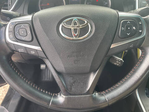 2015 Toyota Camry SE