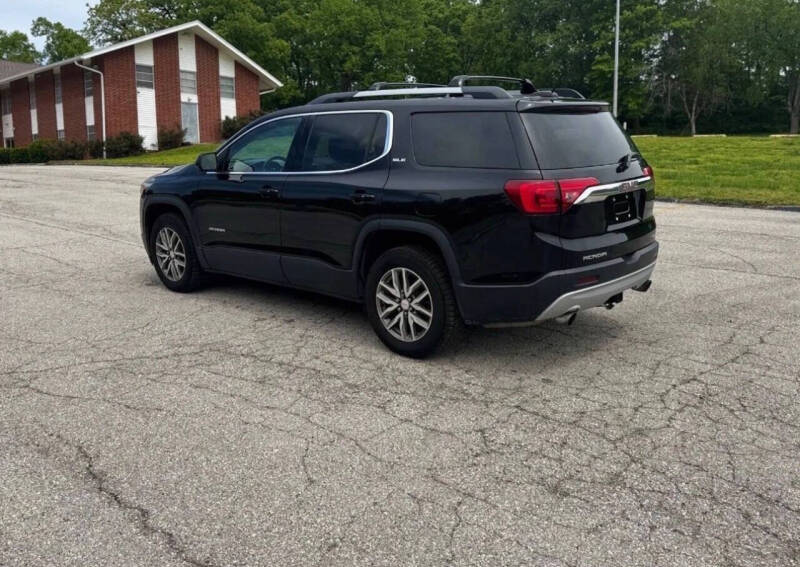 2017 GMC Acadia SLE-2
