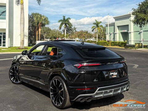 2022 Lamborghini Urus